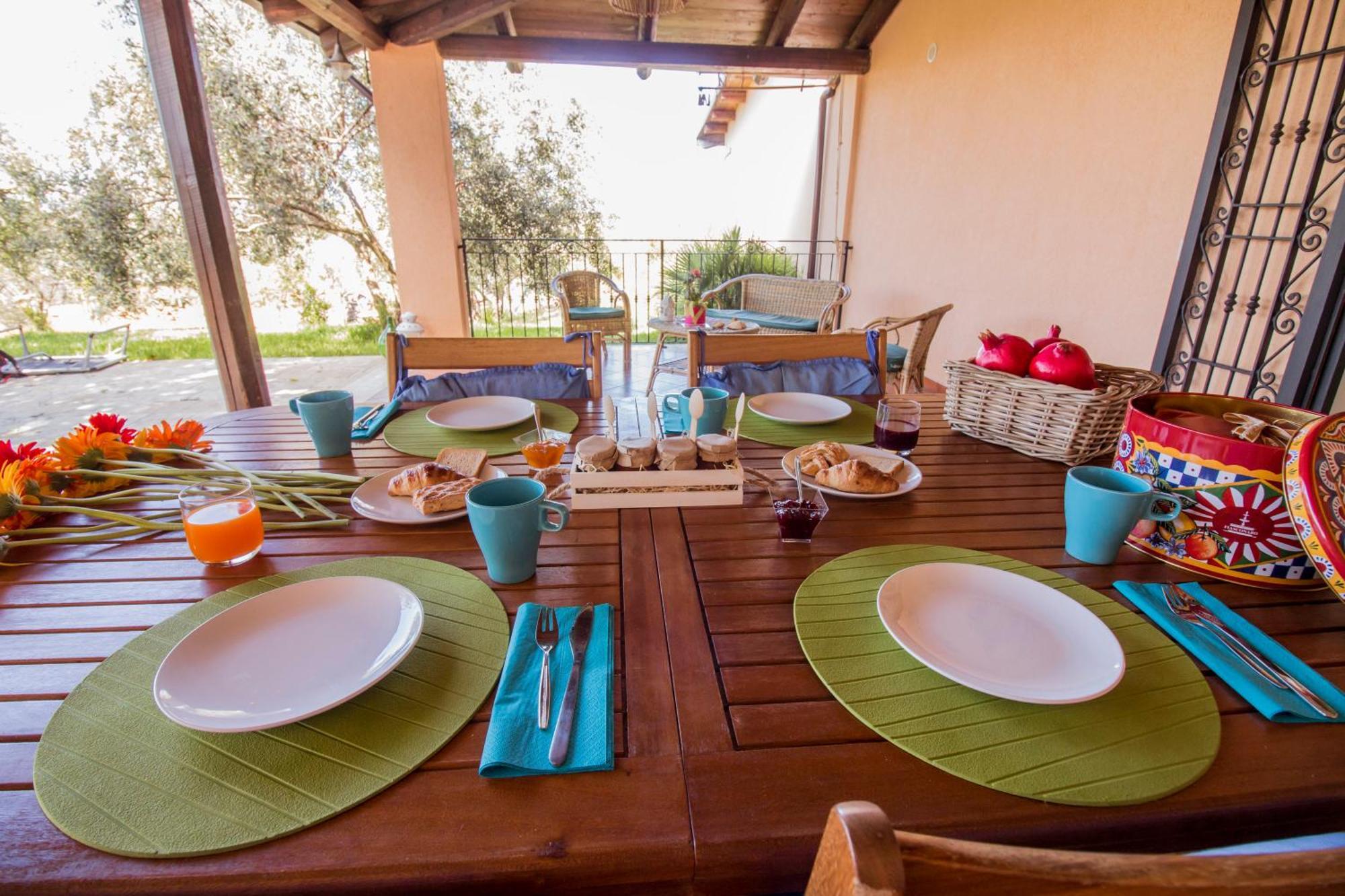 Villa Con Piscina Casale Di Gio Nel Golfo Di Castellammare パルティニーコ エクステリア 写真