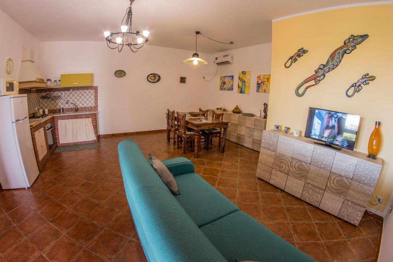 Villa Con Piscina Casale Di Gio Nel Golfo Di Castellammare パルティニーコ エクステリア 写真