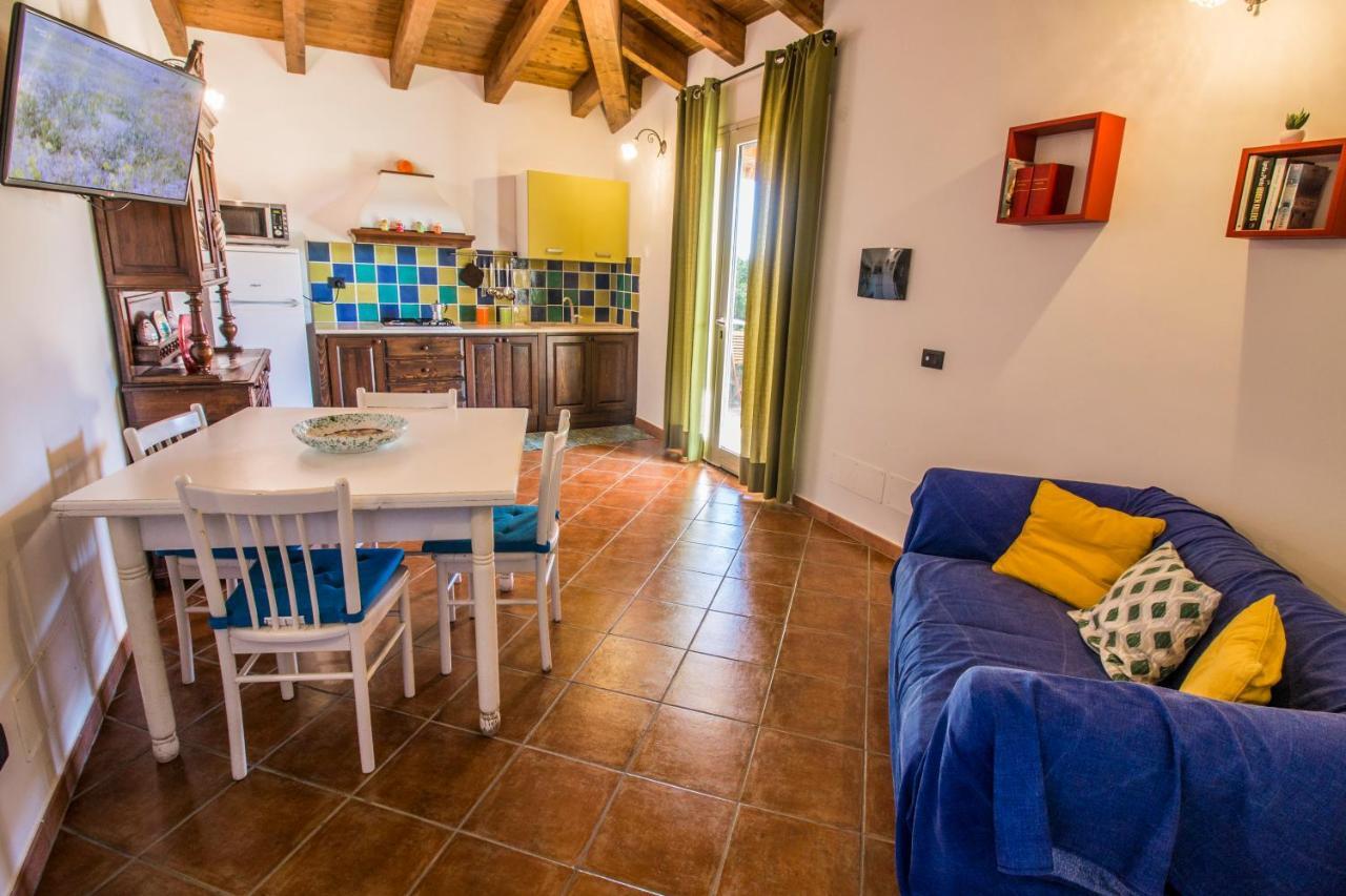 Villa Con Piscina Casale Di Gio Nel Golfo Di Castellammare パルティニーコ エクステリア 写真
